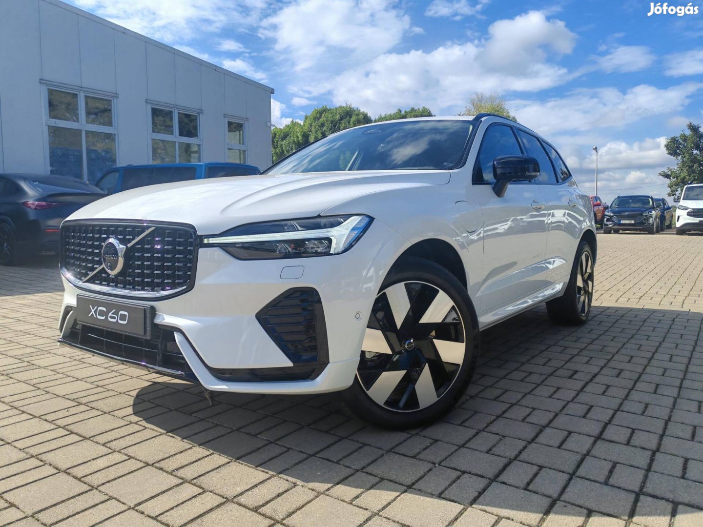 Volvo XC60 2.0 [T8] Ultra Dark AWD Geartronic V...